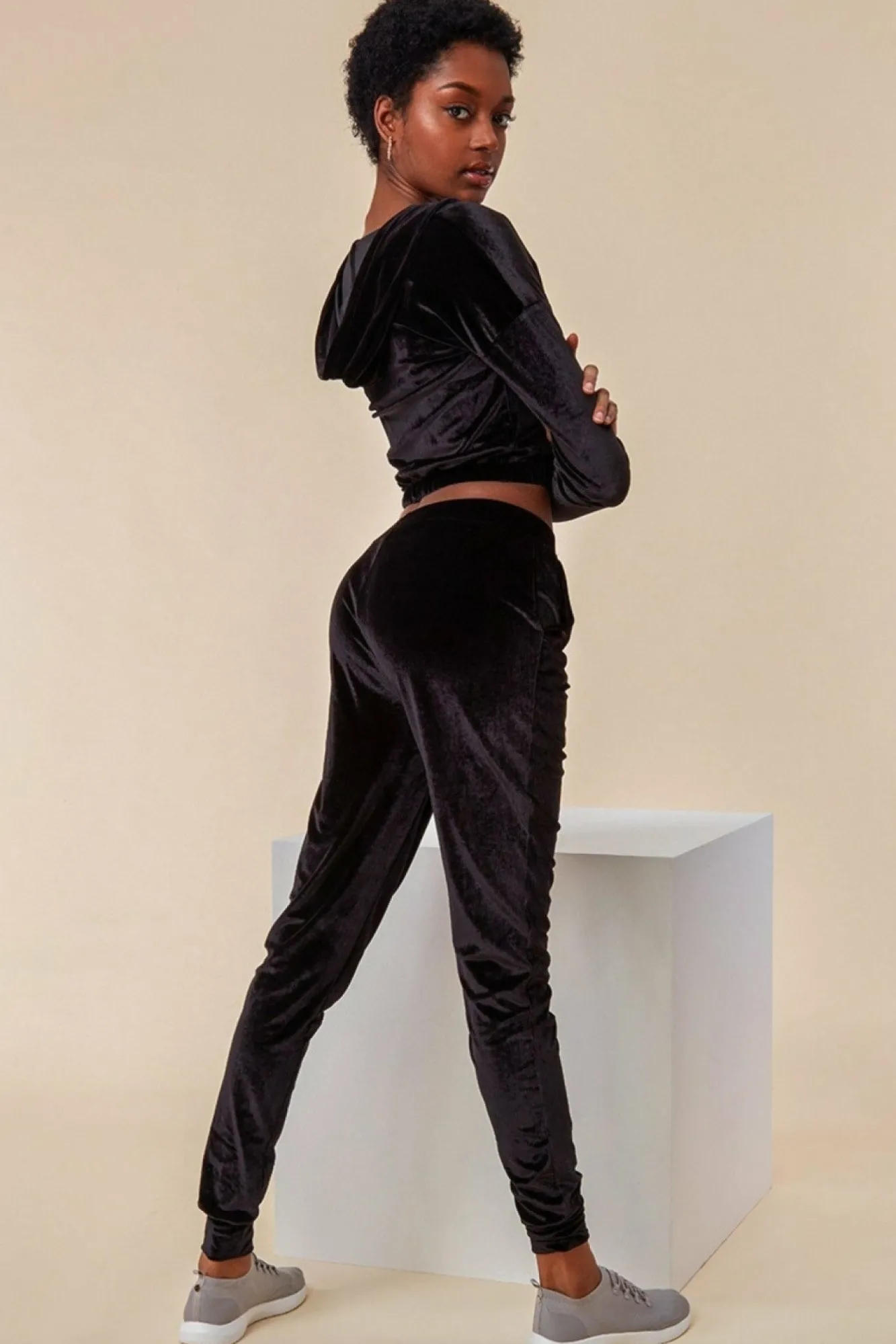Loungewear & Sleepwear^Cosmochic Cuffed Ankle Velour Tracksuit Black