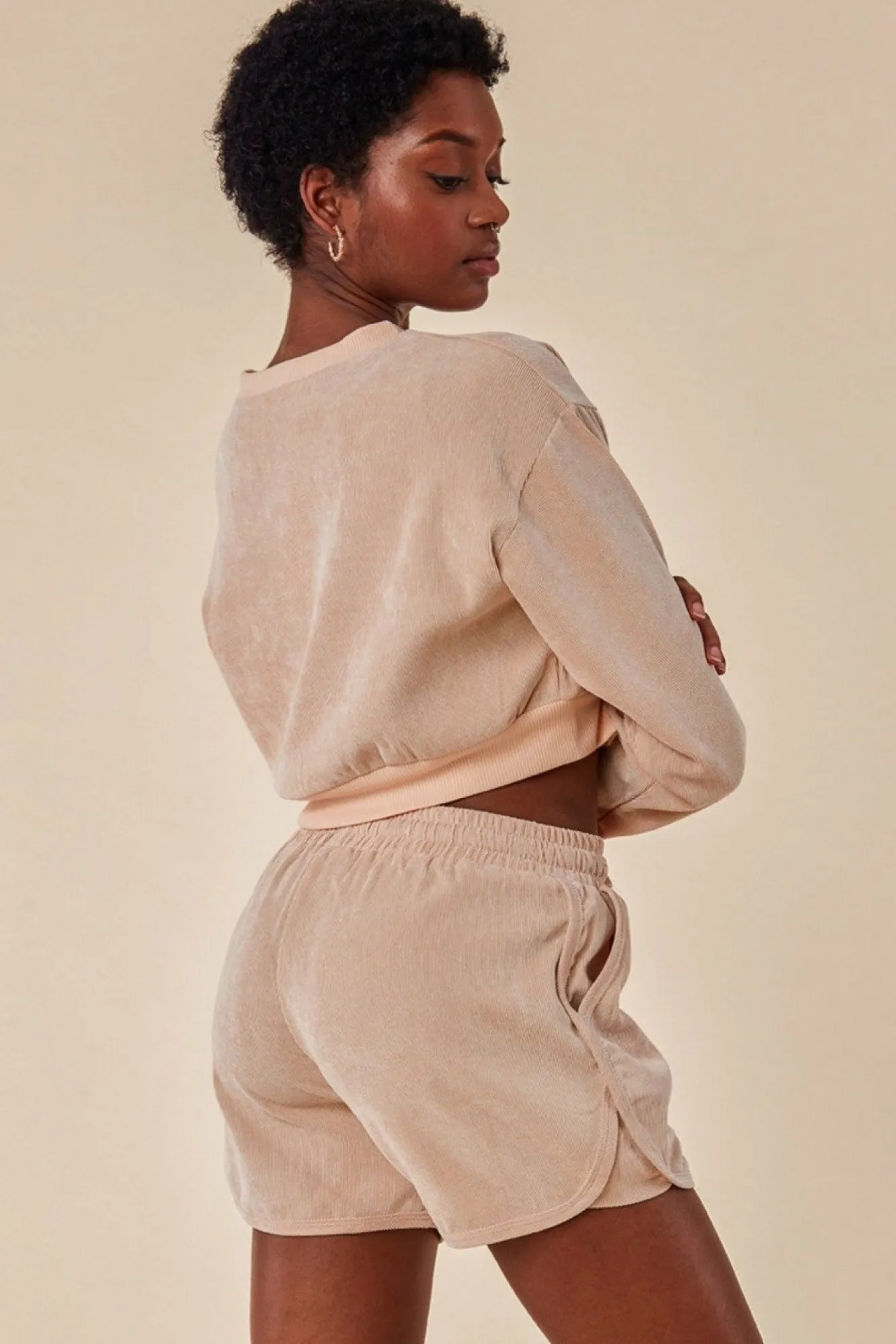 Loungewear & Sleepwear^Cosmochic Oversized Cropped Jumper & Short Set Beige