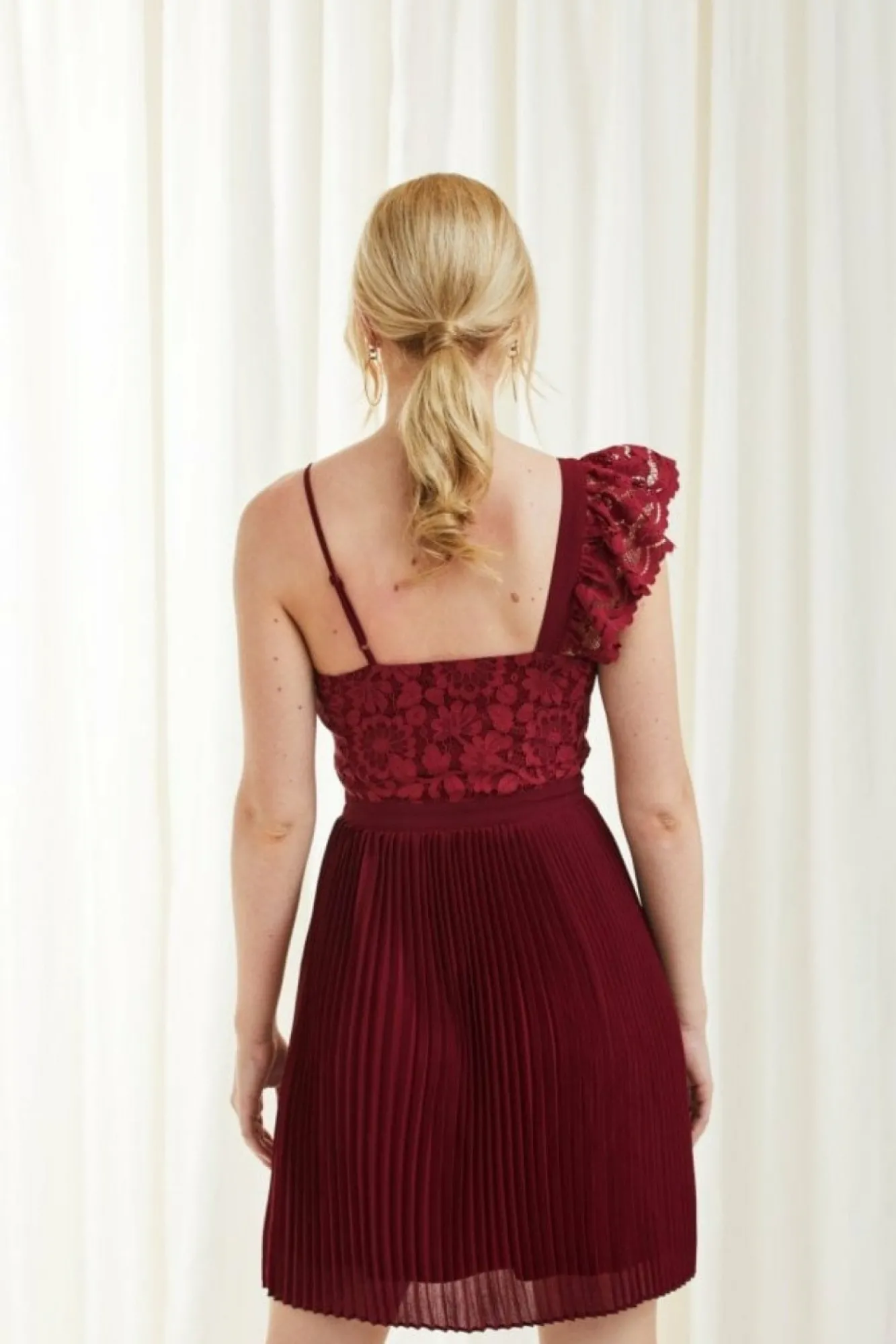 Mini Dresses^Double Second Asymmetric Pleated Lace Dress Red