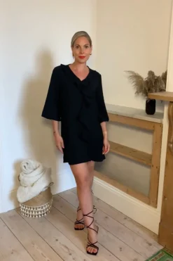 Midi Dresses^Hoxton Gal Oversize 3/4 Sleeves Frilled Front Tunic Black