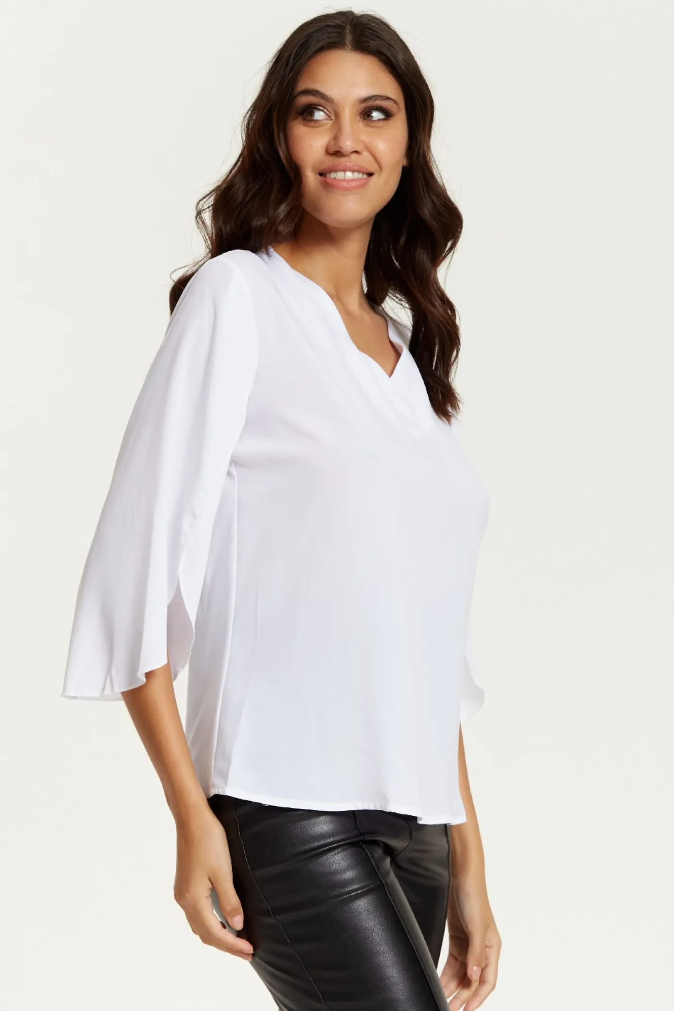 Blouses^Hoxton Gal Oversized V Neck Top With Split Sleeves In White