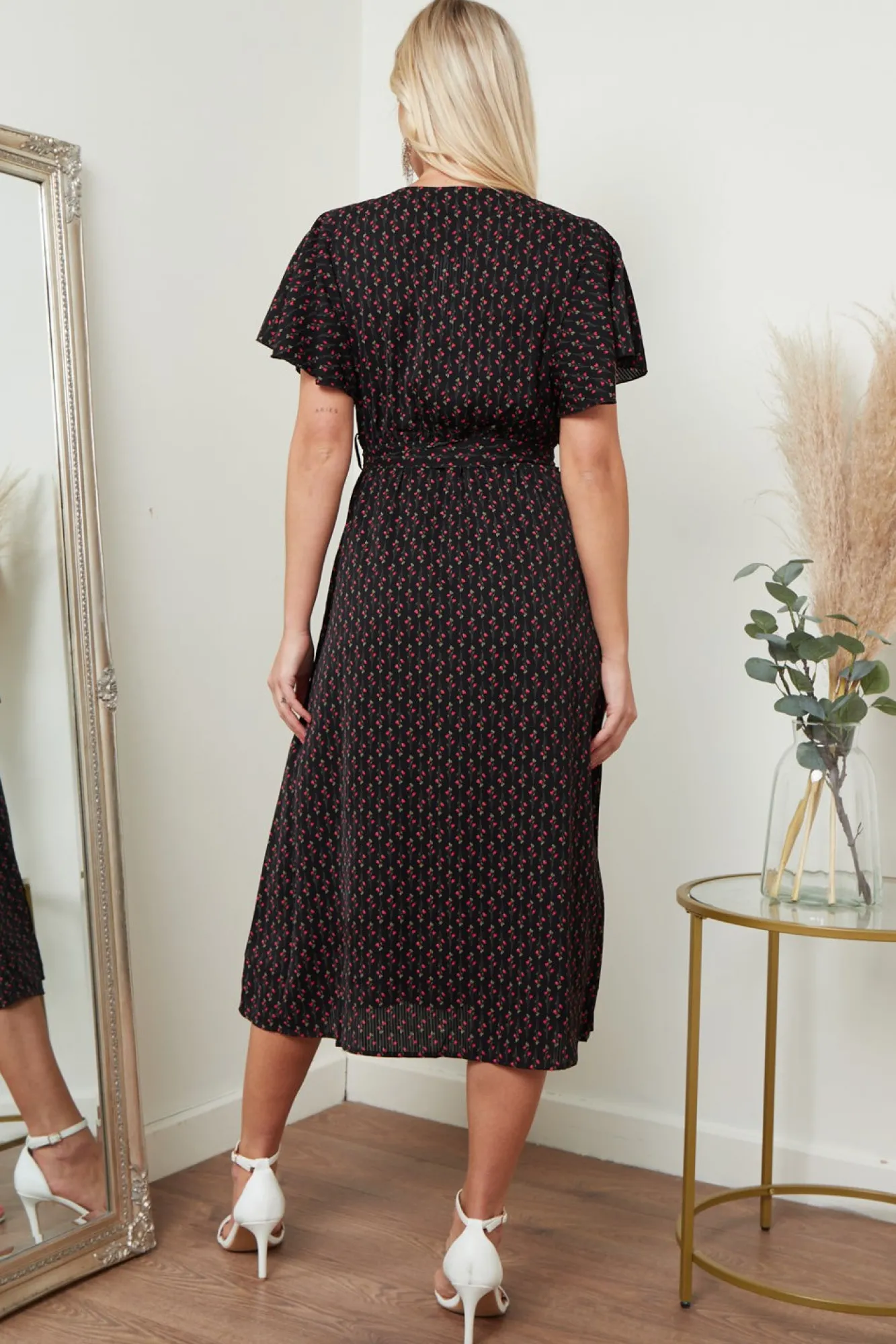 Midi Dresses^Lilura London Angel Sleeves Midi Wrap Dress In Floral Black