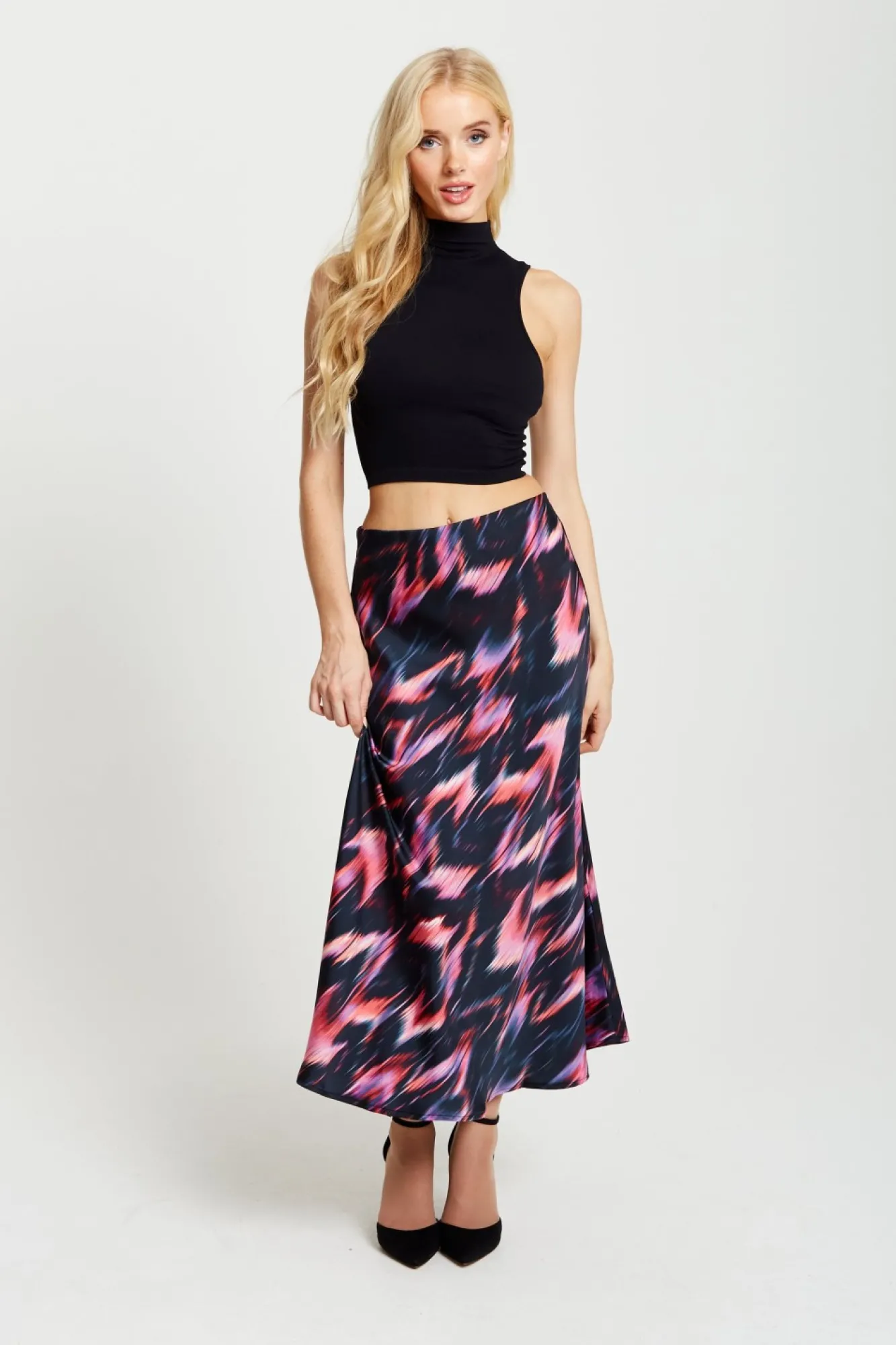 Skirts^Liquorish Abstract Ikat Print Midi Skirt In Black And Pink Blackpink