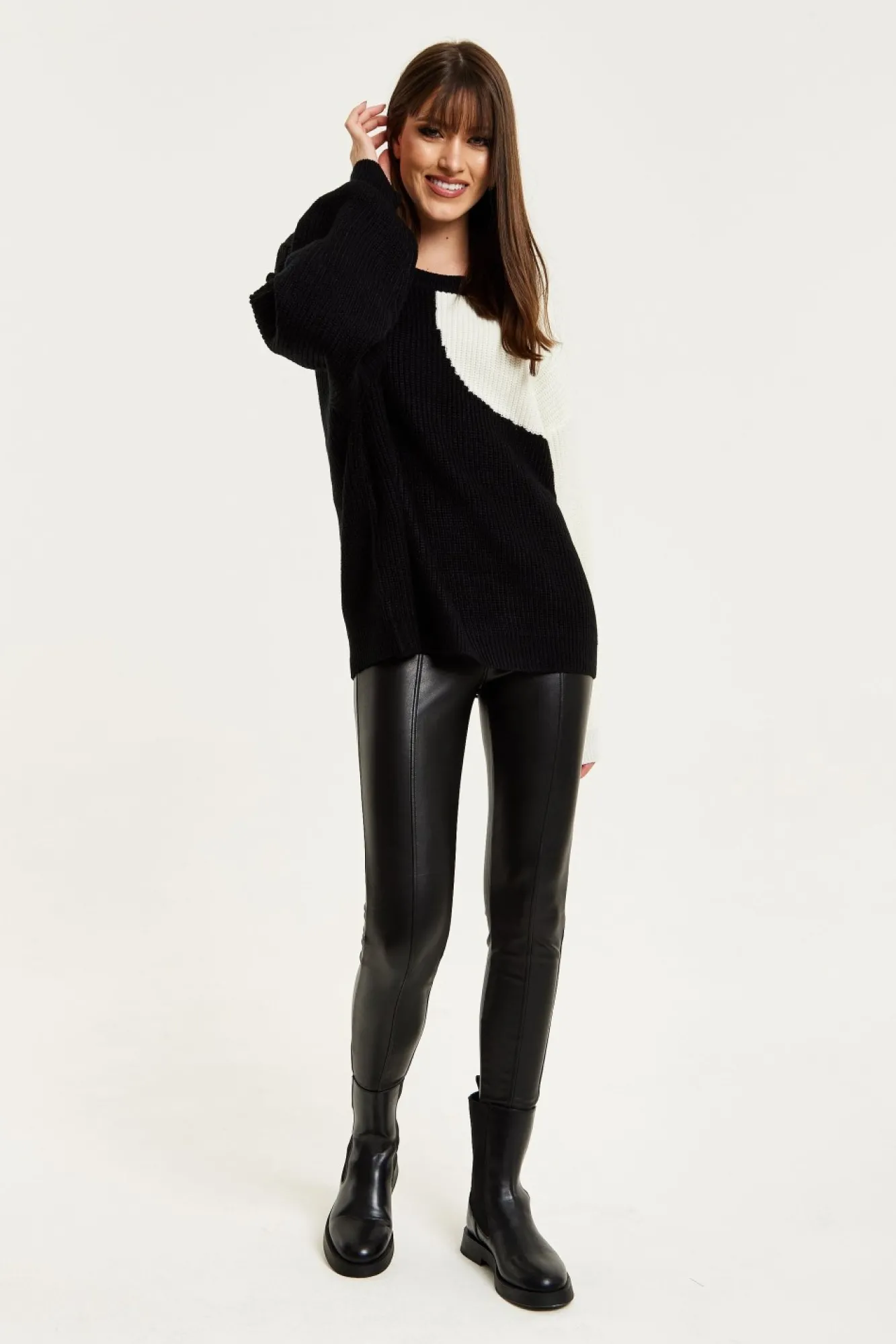 Jumpers^Liquorish Colour Block Jumper In Black And White Multicolor