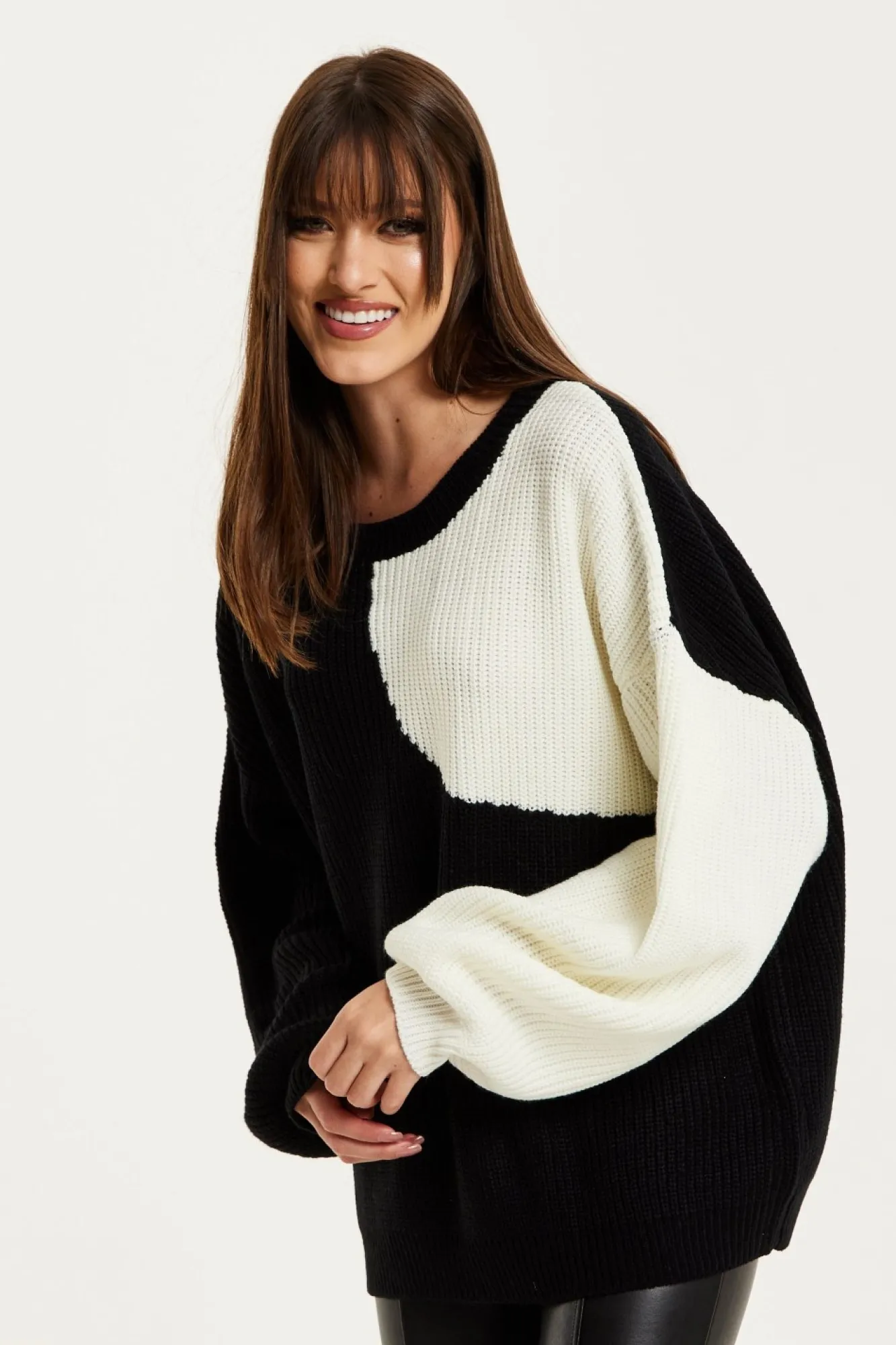 Jumpers^Liquorish Colour Block Jumper In Black And White Multicolor