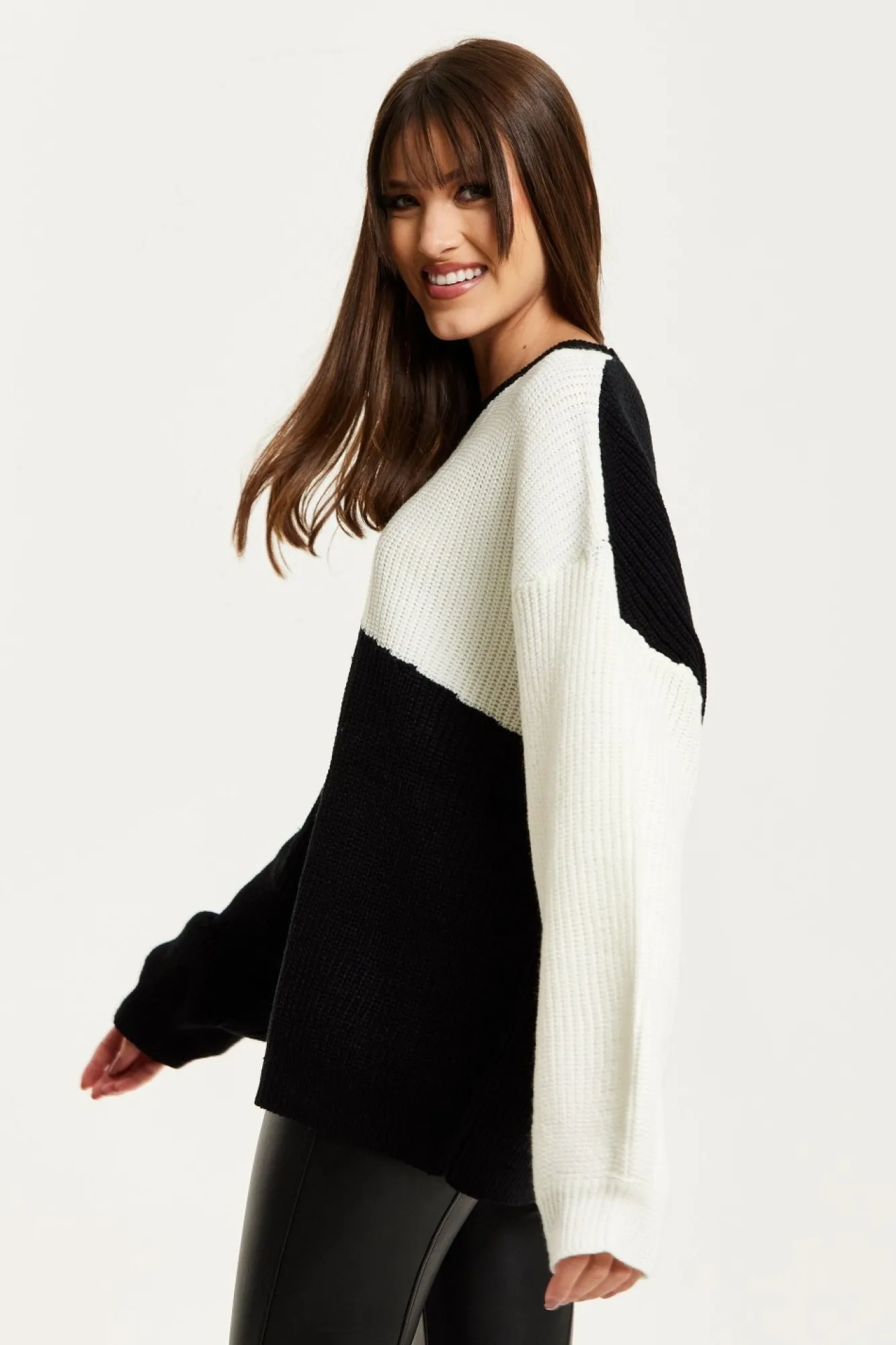 Jumpers^Liquorish Colour Block Jumper In Black And White Multicolor
