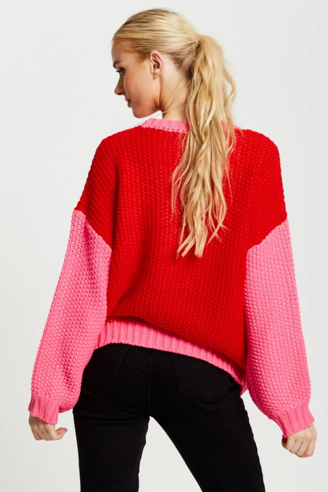 Jumpers^Liquorish Contrast Sleeve Jumper In Pink And Red Pinkred