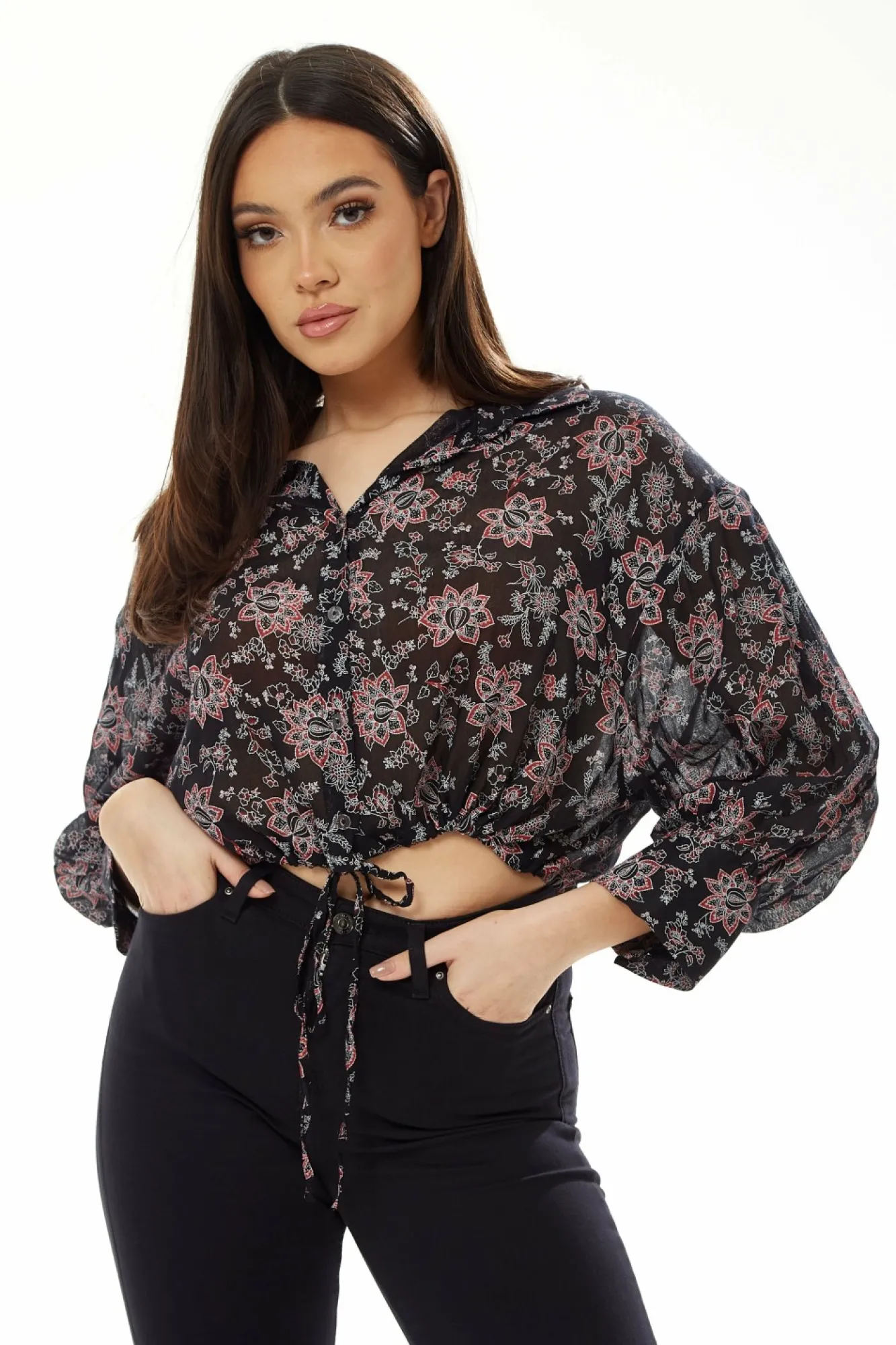 Crop Tops^Liquorish Floral Print Crop Shirt In Black