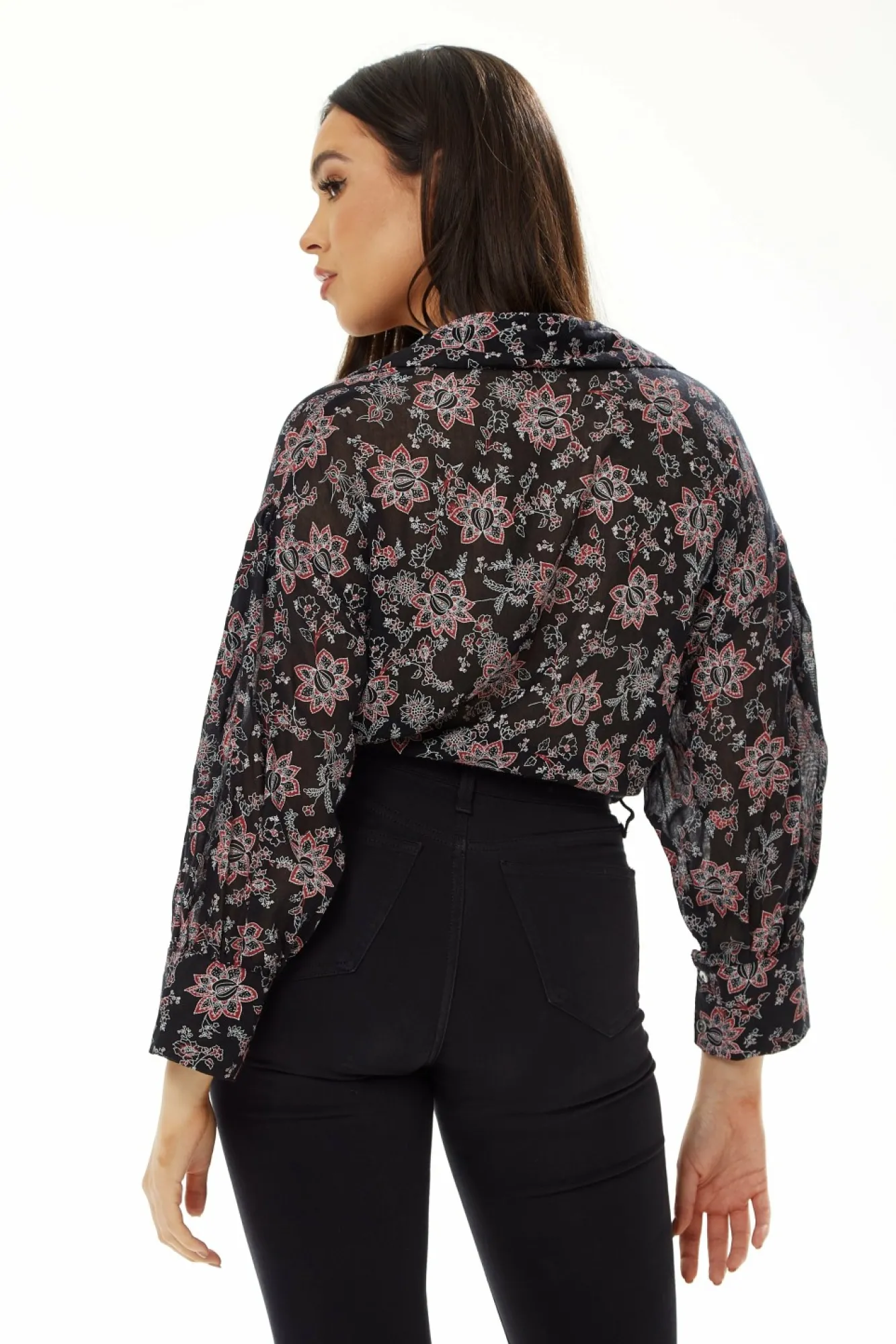 Crop Tops^Liquorish Floral Print Crop Shirt In Black