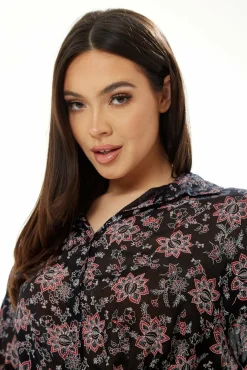 Crop Tops^Liquorish Floral Print Crop Shirt In Black