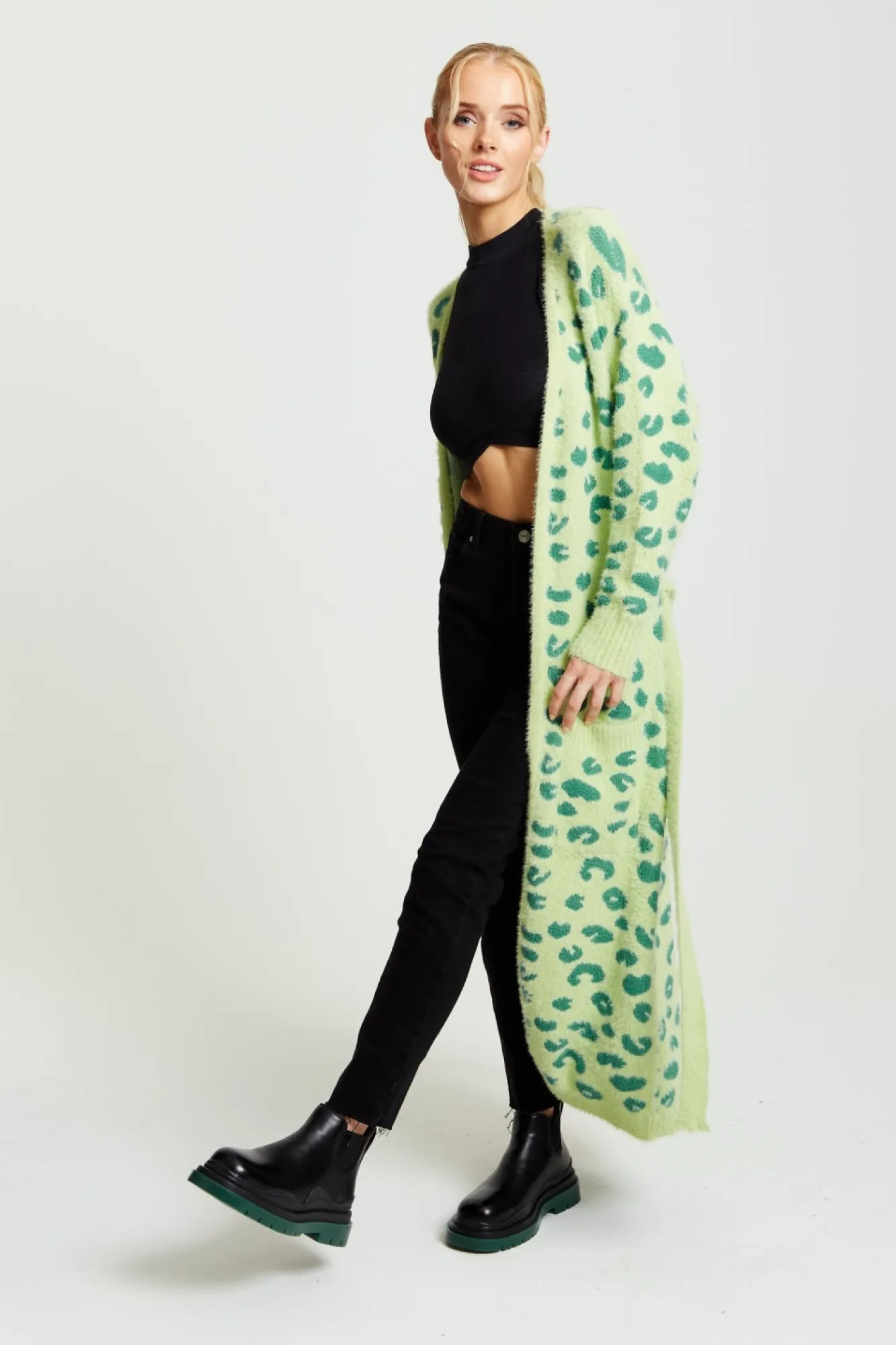 Cardigans^Liquorish Fluffy Longline Cardigan In Animal Print Green