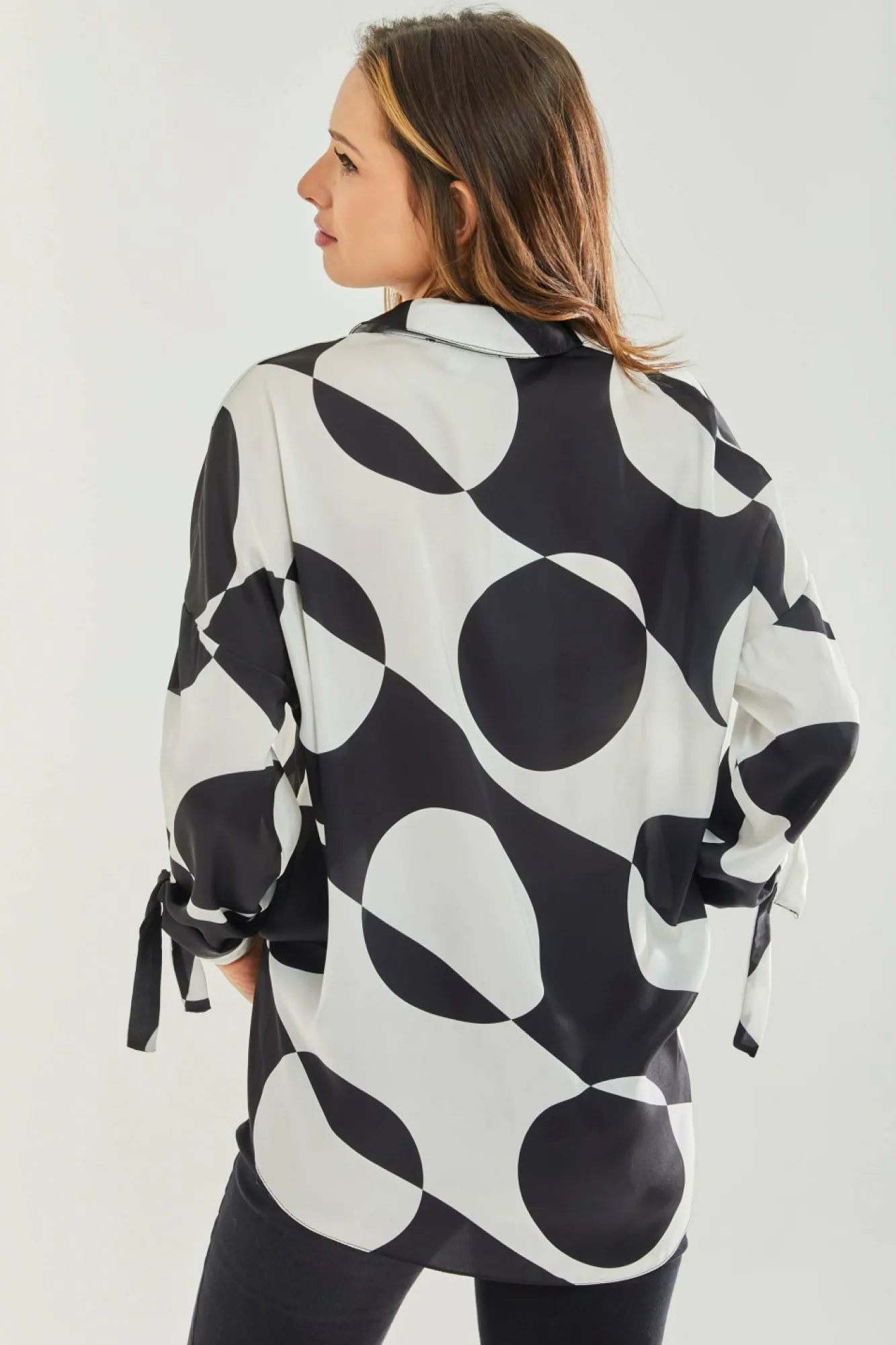 Blouses^Liquorish Oversized Polka Stripe Pattern Black White Blouse Blackwhite