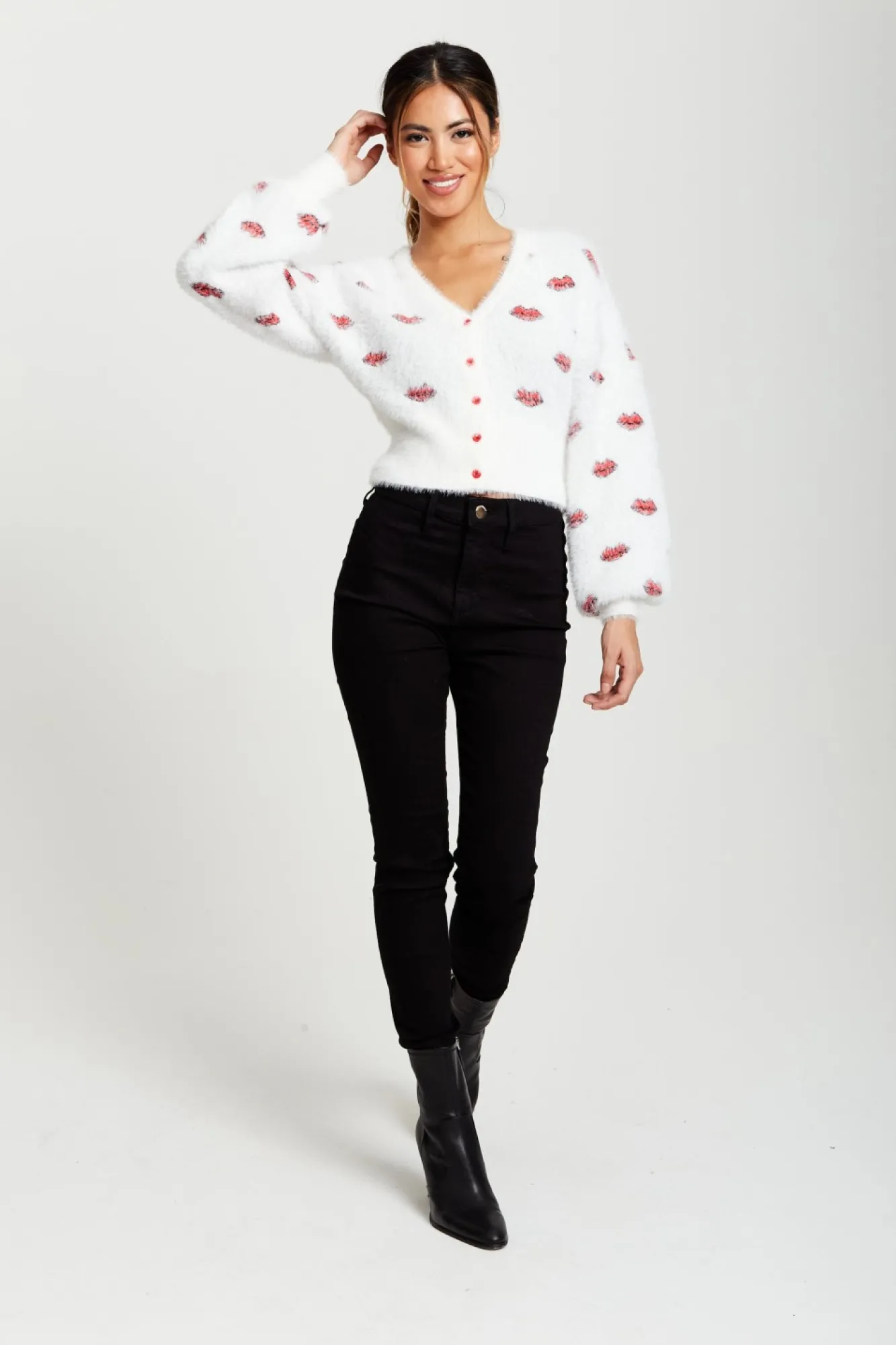 Cardigans^Liquorish Red Lip Pattern Fluffy Cardigan In White