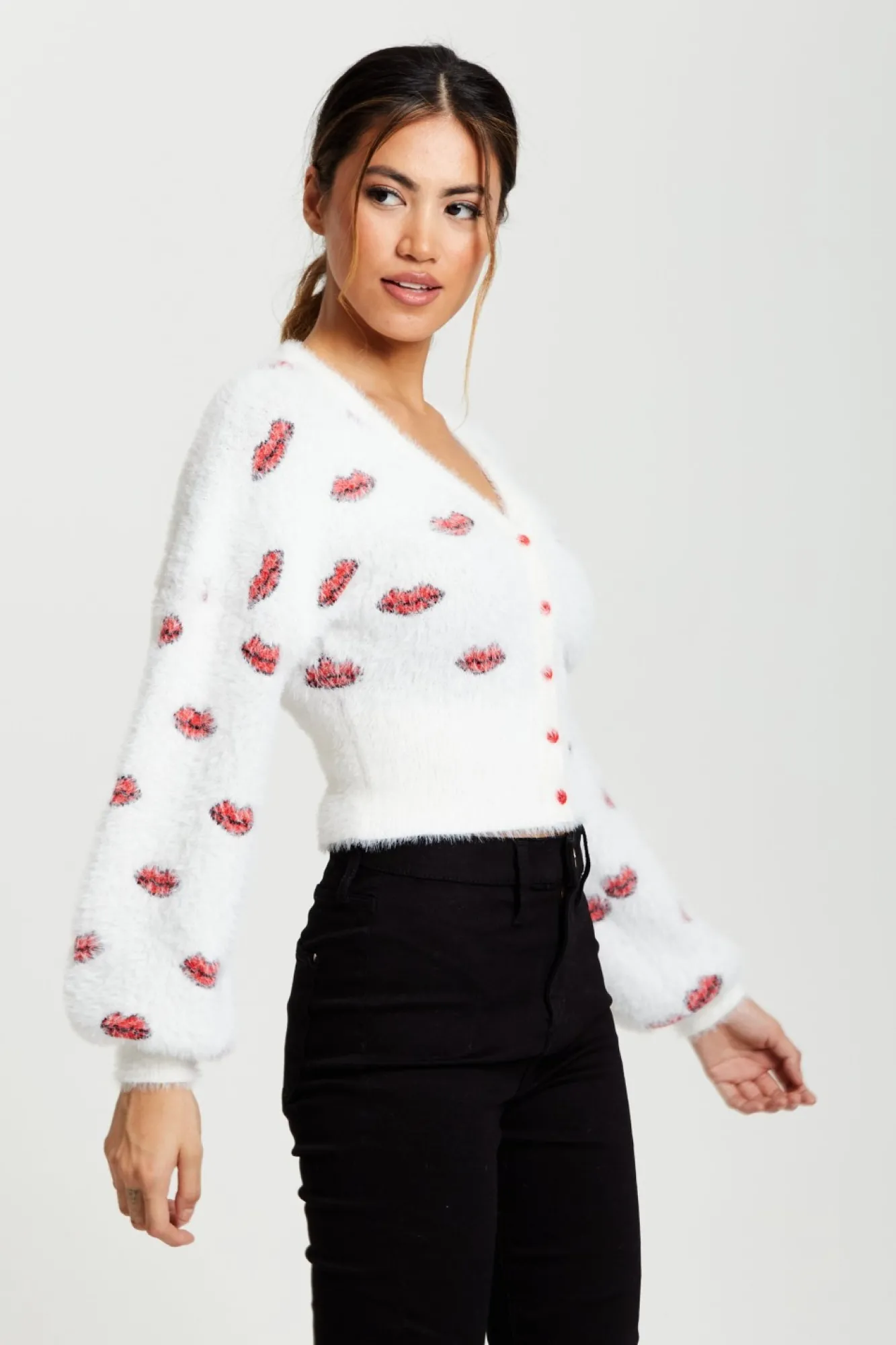Cardigans^Liquorish Red Lip Pattern Fluffy Cardigan In White
