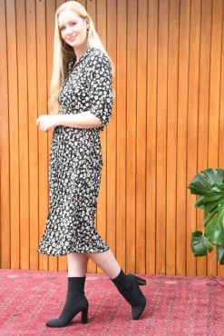 Midi Dresses^Mela London Ditsy Daisy Pleated Midi Dress Black