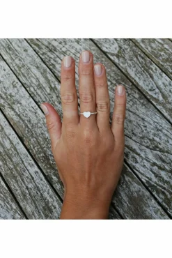 Jewellery^White Leaf Heart Ring In Matt Silver