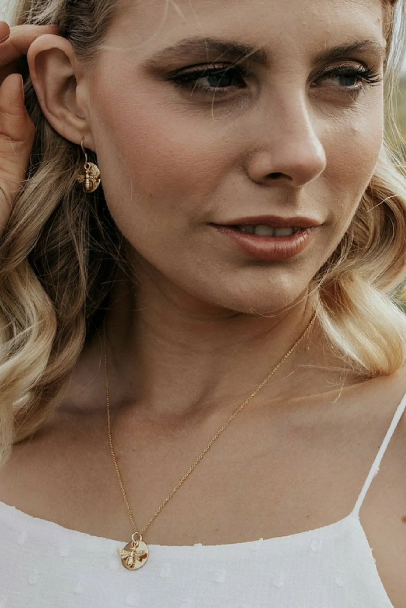 Jewellery^Wisteria London Bee Coin Necklace Gold