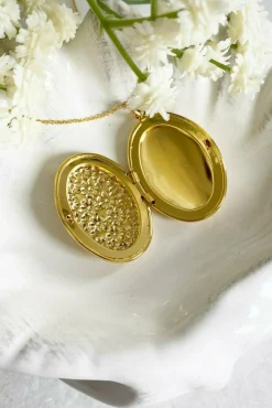 Jewellery^Wisteria London Blossom Flower Oval Locket Gold