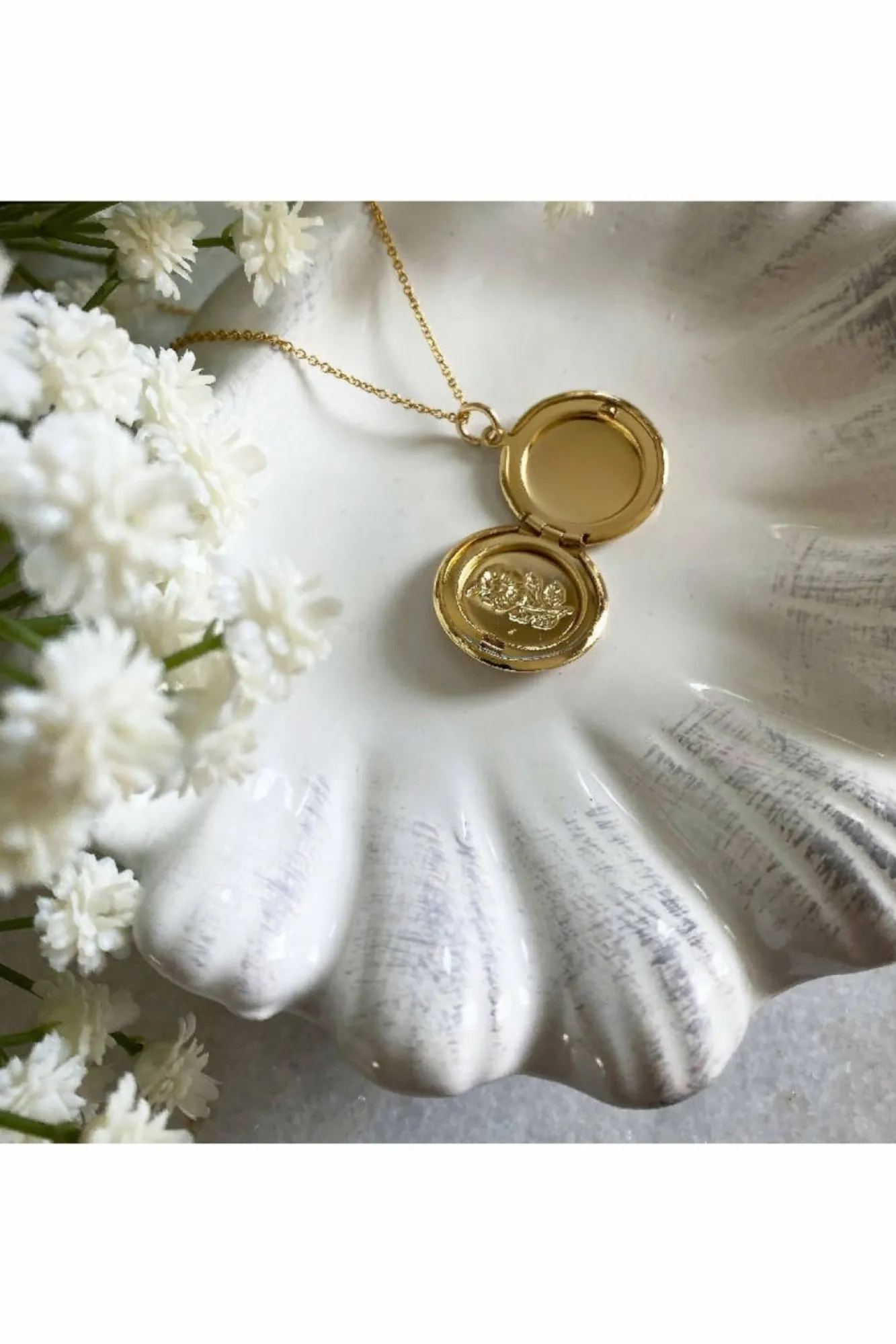 Jewellery^Wisteria London Maria Flower Locket Gold